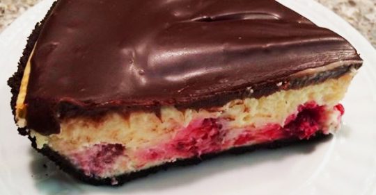 Easy Chocolate-Raspberry Cheese Pie !!