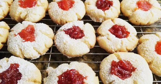 Shortbread Cookies Are The Perfect Christmas Treat !!