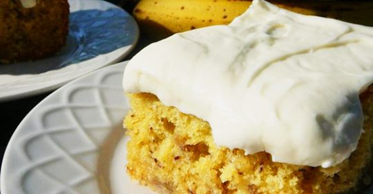 This Banana Cake Deserves A Spot On Your Holiday Table !!