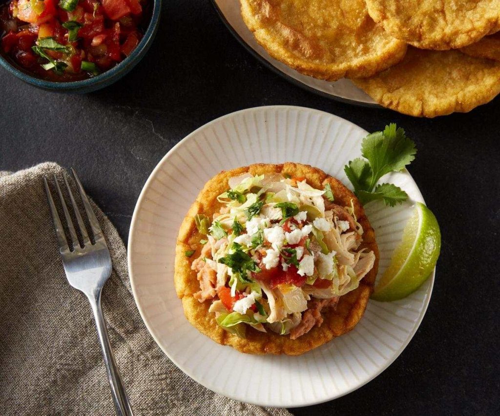 Flavorful Chicken Sopes
