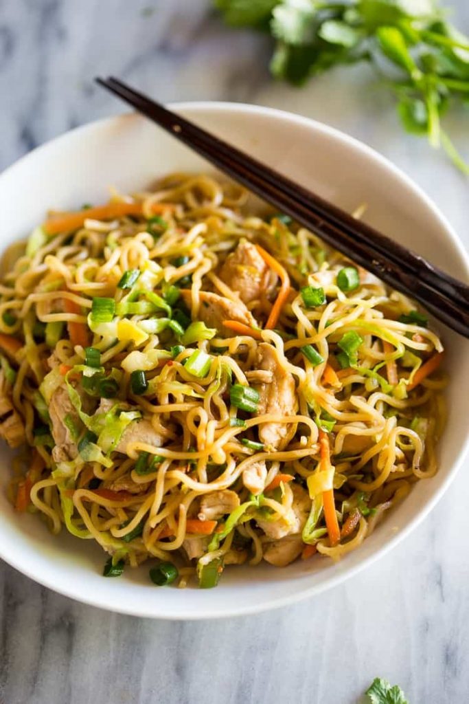 Quick & Easy Chow Mein to Satisfy Your Cravings