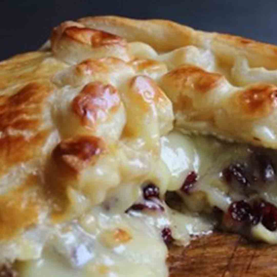 Baked Stuffed Brie With Cranberries & Walnuts [Skinnyfied]