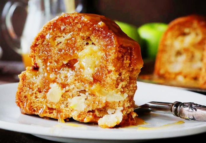 Grandma’S Apple Cake With Caramel Sauce !!