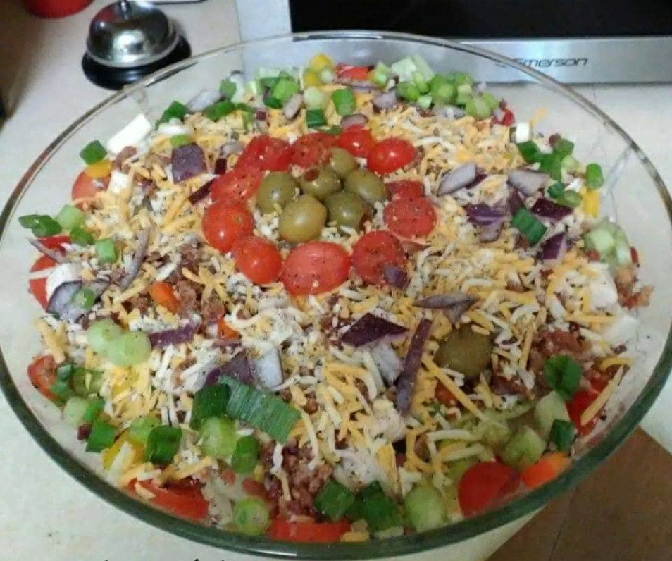 Chicken Bacon Ranch Layer Salad 2024 | Chicken, Main Meals, RECIPES, Salads