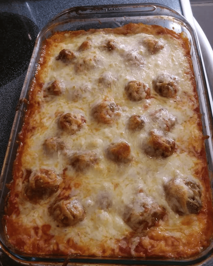 Dump & Bake Meatball Casserole : An Easy and Delicious Weeknight Dinner