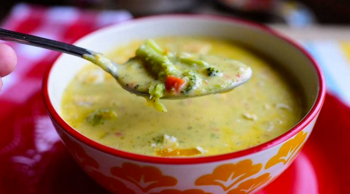 POTATO BROCCOLI CHEDDAR SOUP (CROCKPOT)