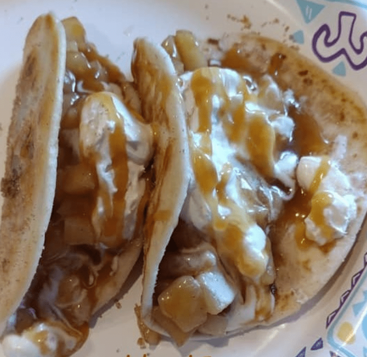 Apple Pie Cheesecake Tacos