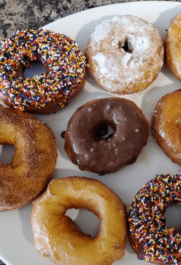 LOW CARB GLUTEN-FREE DONUTS

