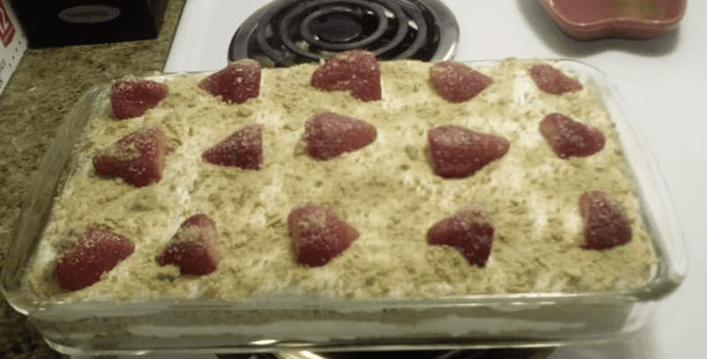 STRAWBERRY CREAM CHEESE ICEBOX CAKE