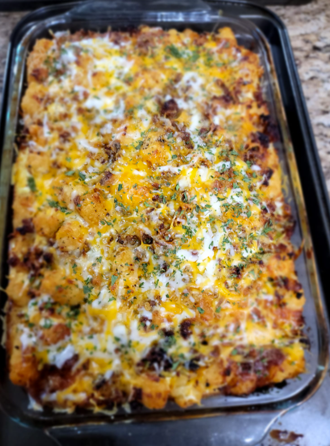 SAUSAGE BREAKFAST CASSEROLE ( made in the Crock-Pot )