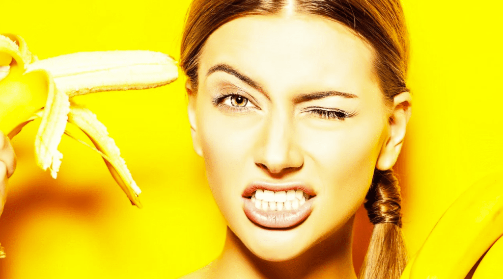5 Scientific Benefits in Bananas You Should KNOW .. From Weight Loss to Heart Health !!