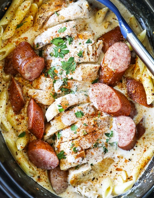 Slow Cooker Cajun Chicken Alfredo !!