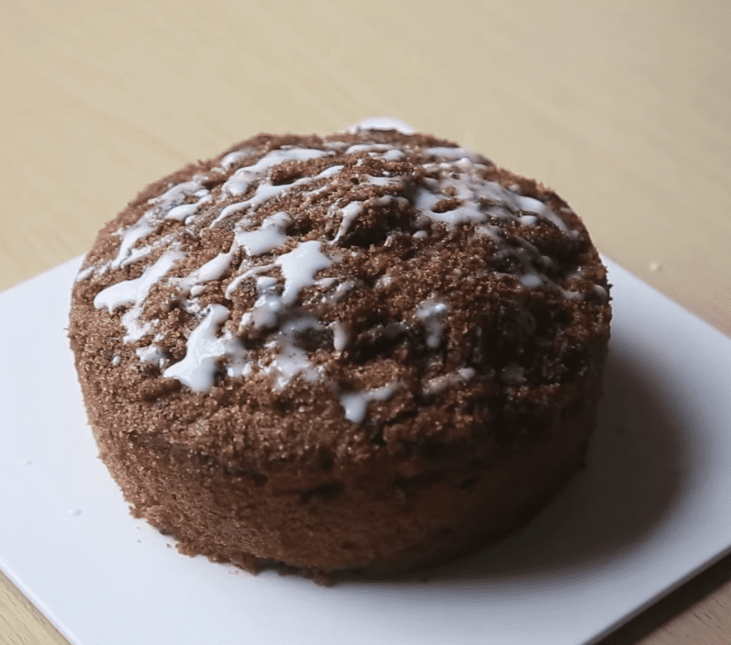 Irresistible Cinnamon Apple Cake