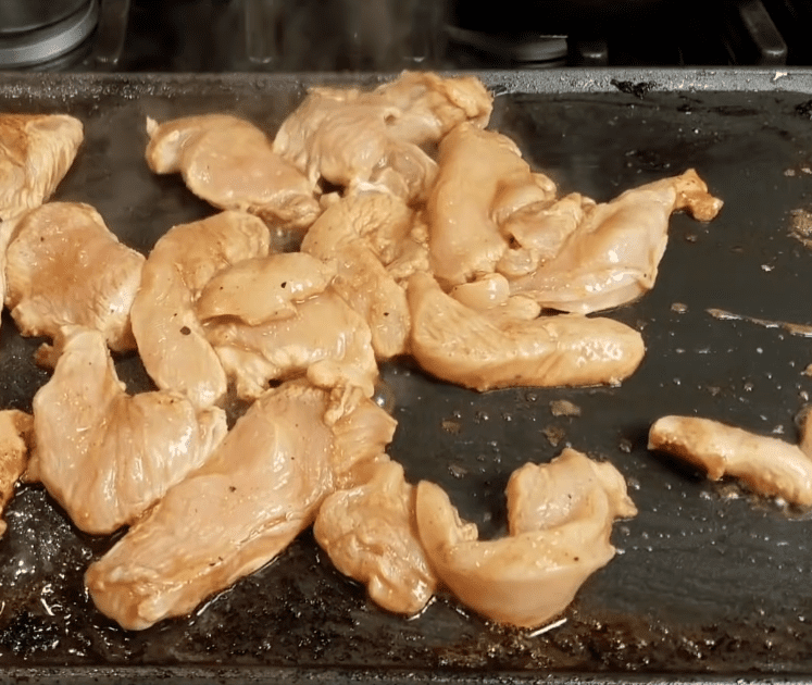 How to Make Chicken and Beef Fajitas: Grilling Chicken