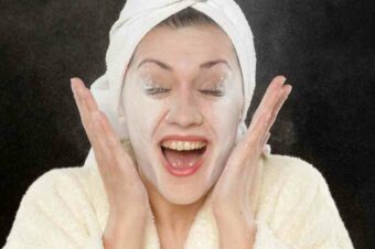 20 Brilliant Uses for Baby Powder You’ve Never Considered