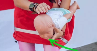 Experts Share How To Save A Choking Baby In Seconds!
