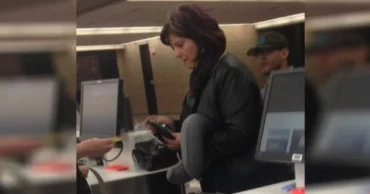 Have A Close Look At This Woman At An Airport. Her Photo Is Going VIRAL!