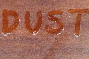 Mix these 2 ingredients and you will never see dust in your home