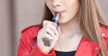 Within 3 Weeks Of Vaping, Teen Develops Horrifying “Wet Lung”