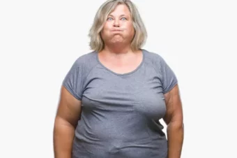 Your Bloating Could Be Water Retention. Here Are 5 Tricks To Fix It!