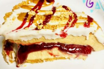 No-Bake Peanut Butter And Jelly Pie !!