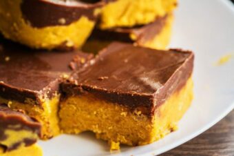 No-Bake Peanut Butter Cup Bars !!
